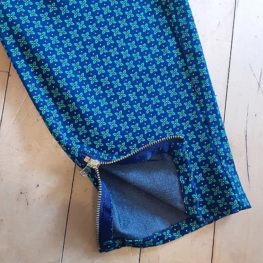 Capris patterned pants - Picture 3 of 3